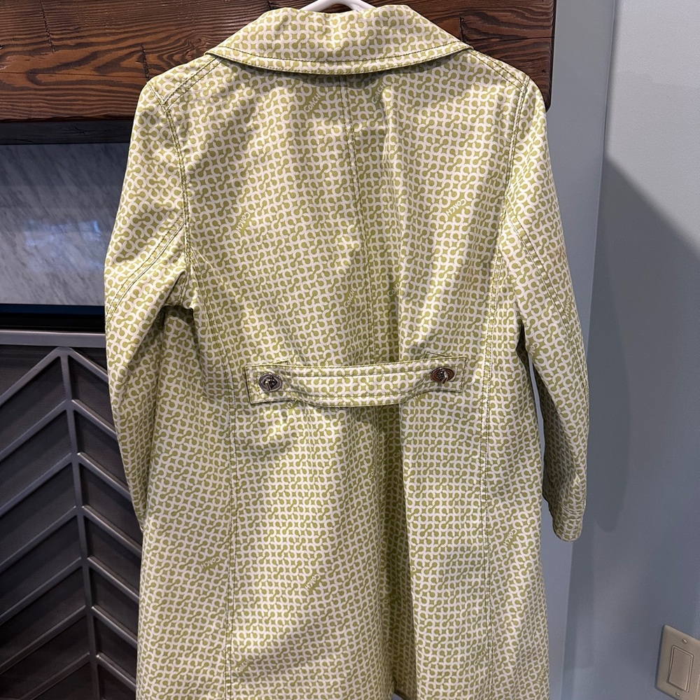 Women’s Coach Rain Coat - Picture 3 of 3